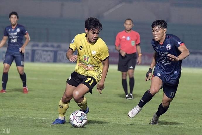 Ph&acirc;n t&iacute;ch k&egrave;o hiệp 1 Persib vs Arema, 15h ng&agrave;y 23/2