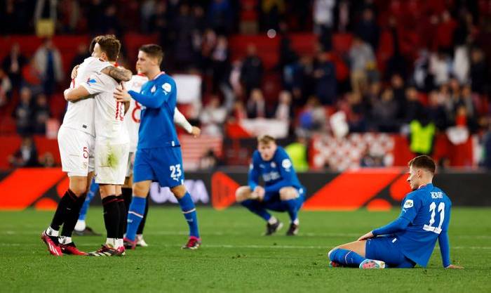 Ph&acirc;n t&iacute;ch k&egrave;o hiệp 1 PSV vs Sevilla, 0h45 ng&agrave;y 24/2