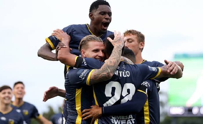 Soi k&egrave;o phạt g&oacute;c Central Coast vs Wellington Phoenix, 15h45 ng&agrave;y 24/2