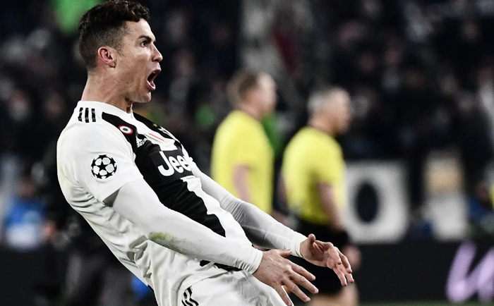 Ronaldo ch&iacute;nh thức lĩnh &aacute;n phạt v&igrave; h&agrave;nh vi ăn mừng phản cảm
