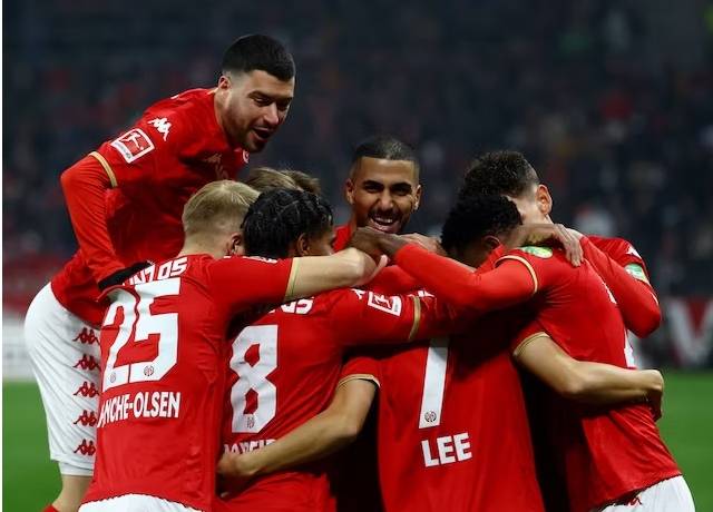 Đội h&igrave;nh ra s&acirc;n ch&iacute;nh thức Mainz vs Bayern Munich, 20h30 ng&agrave;y 22/4