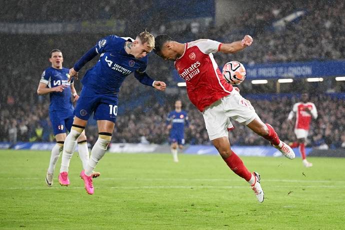 Soi k&egrave;o hiệp 1 Arsenal vs Chelsea, 2h00 ng&agrave;y 24/4