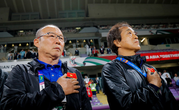 HLV Park Hang-seo dự kh&aacute;n trận Nam Định vs HAGL