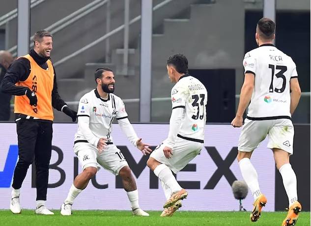 Đội h&igrave;nh ra s&acirc;n ch&iacute;nh thức Spezia vs Napoli, 17h30 ng&agrave;y 22/5