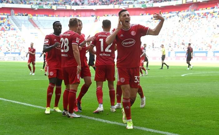 Nhận định, soi k&egrave;o Bochum vs Fortuna Dusseldorf, 1h30 24/05: Cuộc chiến sinh tử