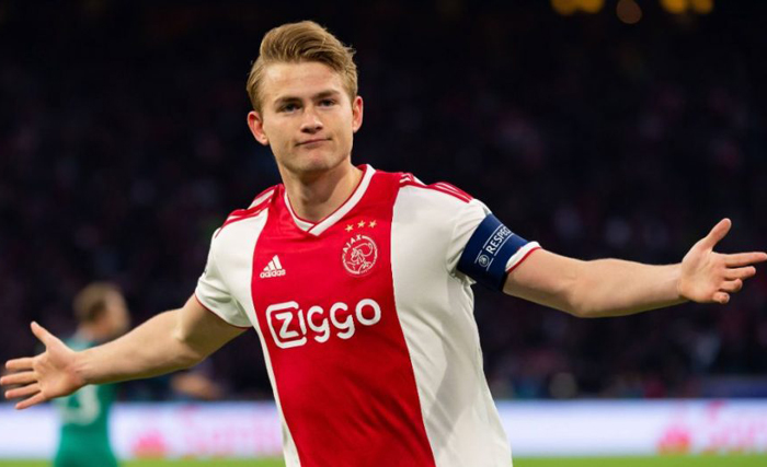 Sau Ronaldo, tới lượt Juventus mang lương &lsquo;khủng&rsquo; dụ dỗ De Ligt