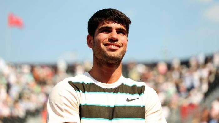 Alcaraz chạm mốc 250 chiến thắng, v&agrave;o chung kết Queen&rsquo;s Club 2025