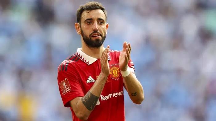 Bruno Fernandes: 'Đ&acirc;y l&agrave; khoảnh khắc đ&aacute;ng nhớ nhất đời t&ocirc;i'
