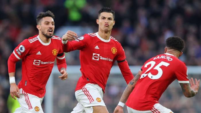 Hai sao Man United sắp rời OTF để l&agrave;m đồng đội với CR7