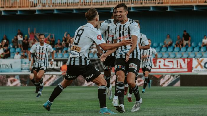 Nhận định, soi k&egrave;o Universitatea Cluj vs Rapid 1923, 1h30 ng&agrave;y 24/7