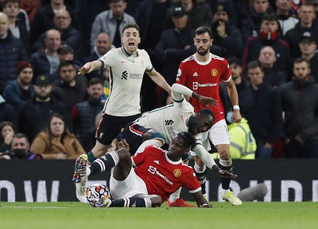 Ph&acirc;n t&iacute;ch k&egrave;o hiệp 1 MU vs Liverpool, 2h ng&agrave;y 23/8