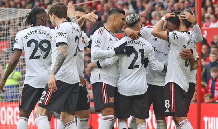 Xong! Man United chốt 'b&aacute;n đứt' đ&aacute; tảng cho đại gia nước Ph&aacute;p