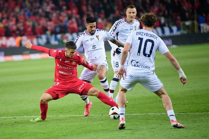 Nhận định, soi k&egrave;o Widzew Lodz vs Pogon Szczecin, 1h30 ng&agrave;y 23/8: Phong độ sa s&uacute;t