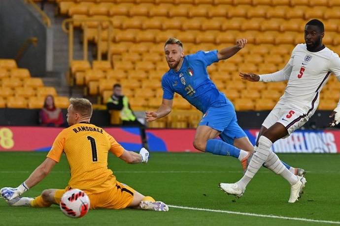 Soi k&egrave;o phạt g&oacute;c Italia vs Anh, 1h45 ng&agrave;y 24/9