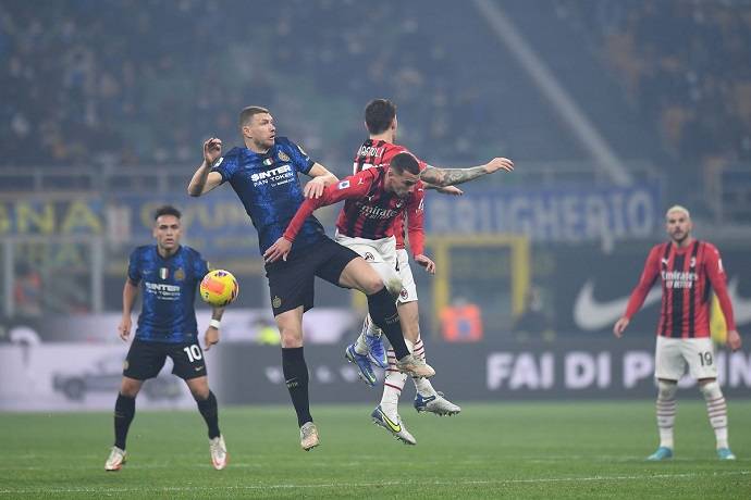 Soi k&egrave;o phạt g&oacute;c Inter Milan vs AC Milan, 1h45 ng&agrave;y 23/9