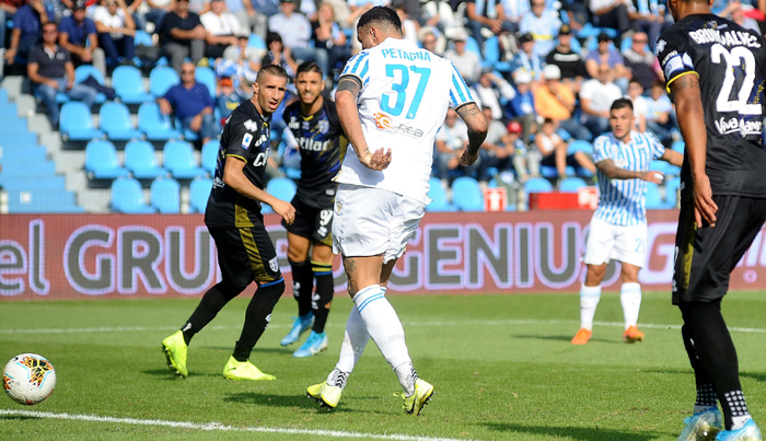 Bologna vs Parma (18h30 24/11): &Aacute;m ảnh s&acirc;n kh&aacute;ch