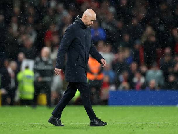 Sao MU: 'Ten Hag l&agrave; nguồn cơn khủng hoảng'