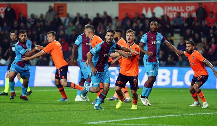 Ph&acirc;n t&iacute;ch k&egrave;o hiệp 1 Trabzonspor vs Istanbul Basaksehir, 23h ng&agrave;y 25/12