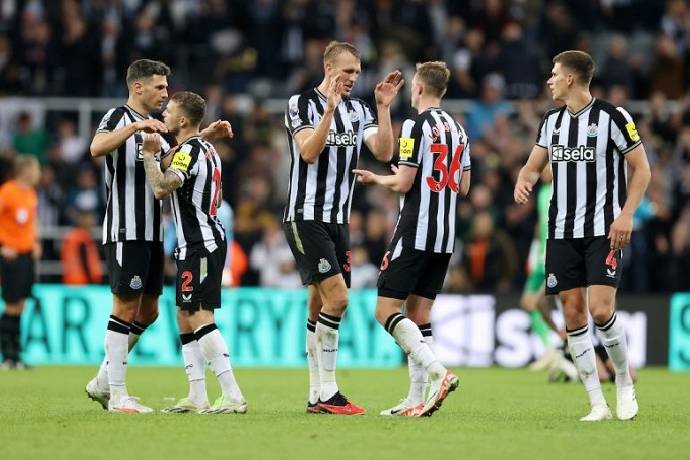Soi k&egrave;o phạt g&oacute;c Town vs Newcastle, 22h00 ng&agrave;y 23/12