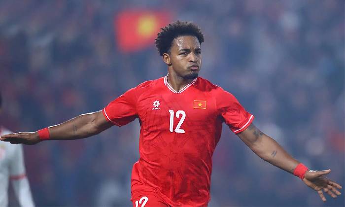 Ch&aacute;y v&eacute; xem đội tuyển Việt Nam thi đấu ở b&aacute;n kết AFF Cup