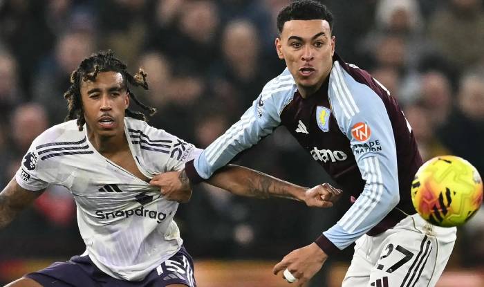 Roy Keane v&agrave; Gary Neville chỉ ra 2 cầu thủ tệ nhất trong trận thua của MU