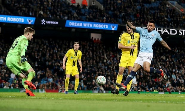 Tỷ lệ b&oacute;ng đ&aacute; h&ocirc;m nay 23/1: Burton Albion vs Man City