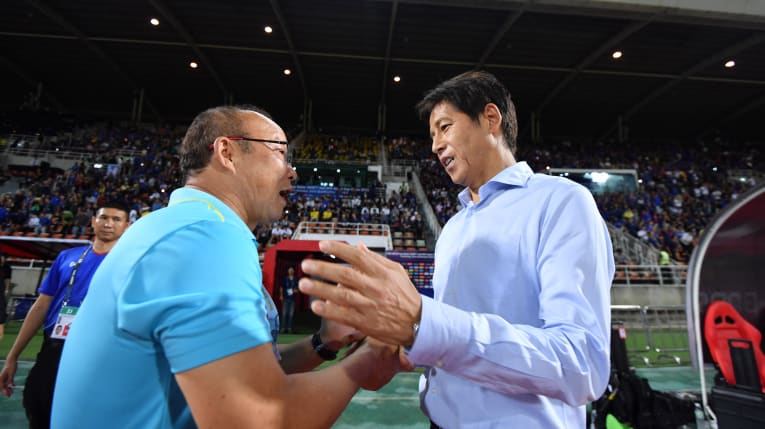 Nhận lương khủng, HLV Akira Nishino đặt mục ti&ecirc;u vượt Việt Nam