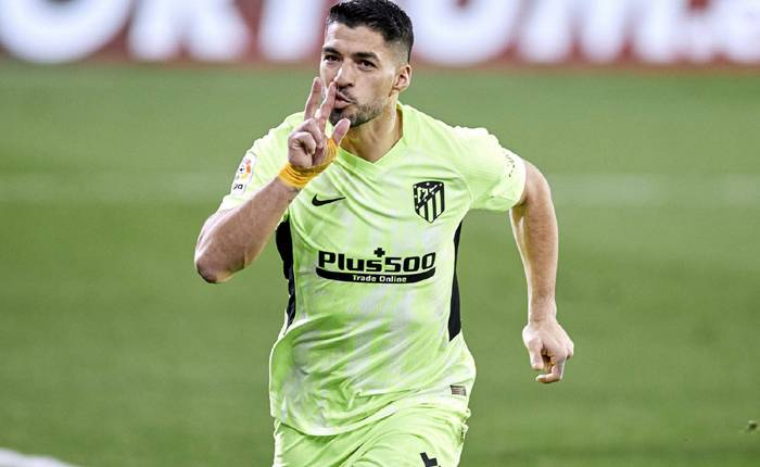 V&igrave; sao Barcelona &lsquo;hớ&rsquo; nặng vụ Luis Suarez?