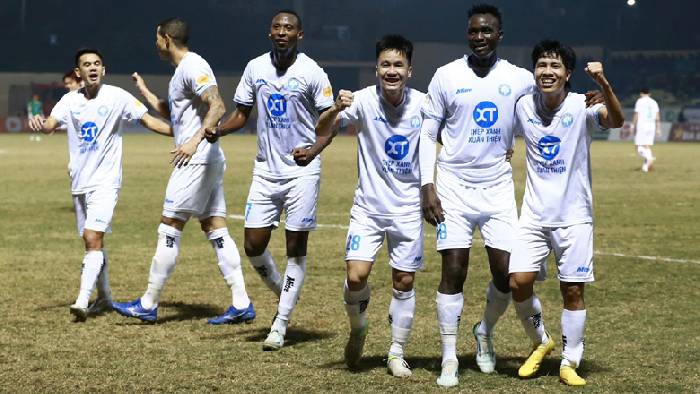 Nhận định, soi k&egrave;o B&igrave;nh Định vs Nam Định, 18h00 ng&agrave;y 24/1: Kh&aacute;ch hoan ca