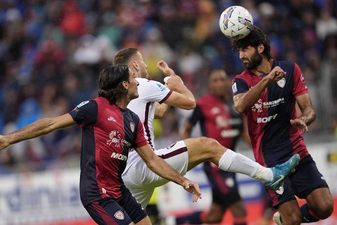 Soi k&egrave;o phạt g&oacute;c Torino vs Cagliari, 2h45 ng&agrave;y 25/1