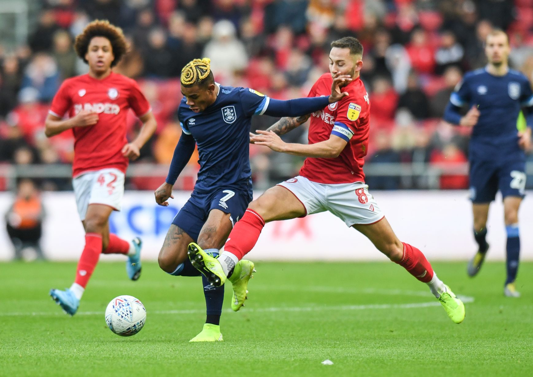 Nhận định b&oacute;ng đ&aacute; Huddersfield Town vs Bristol City, 2h45 ng&agrave;y 26/2