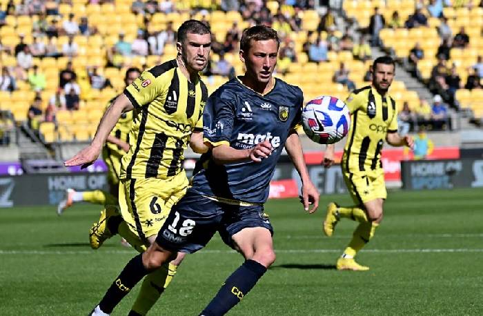 Dự đo&aacute;n, soi k&egrave;o thẻ v&agrave;ng Central Coast vs Wellington Phoenix, 15h45 ng&agrave;y 24/2