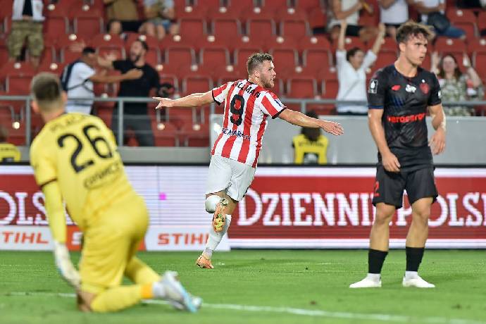 Nhận định, soi k&egrave;o Piast Gliwice với Cracovia Krakow, 0h00 ng&agrave;y 24/2: Bất ph&acirc;n thắng bại