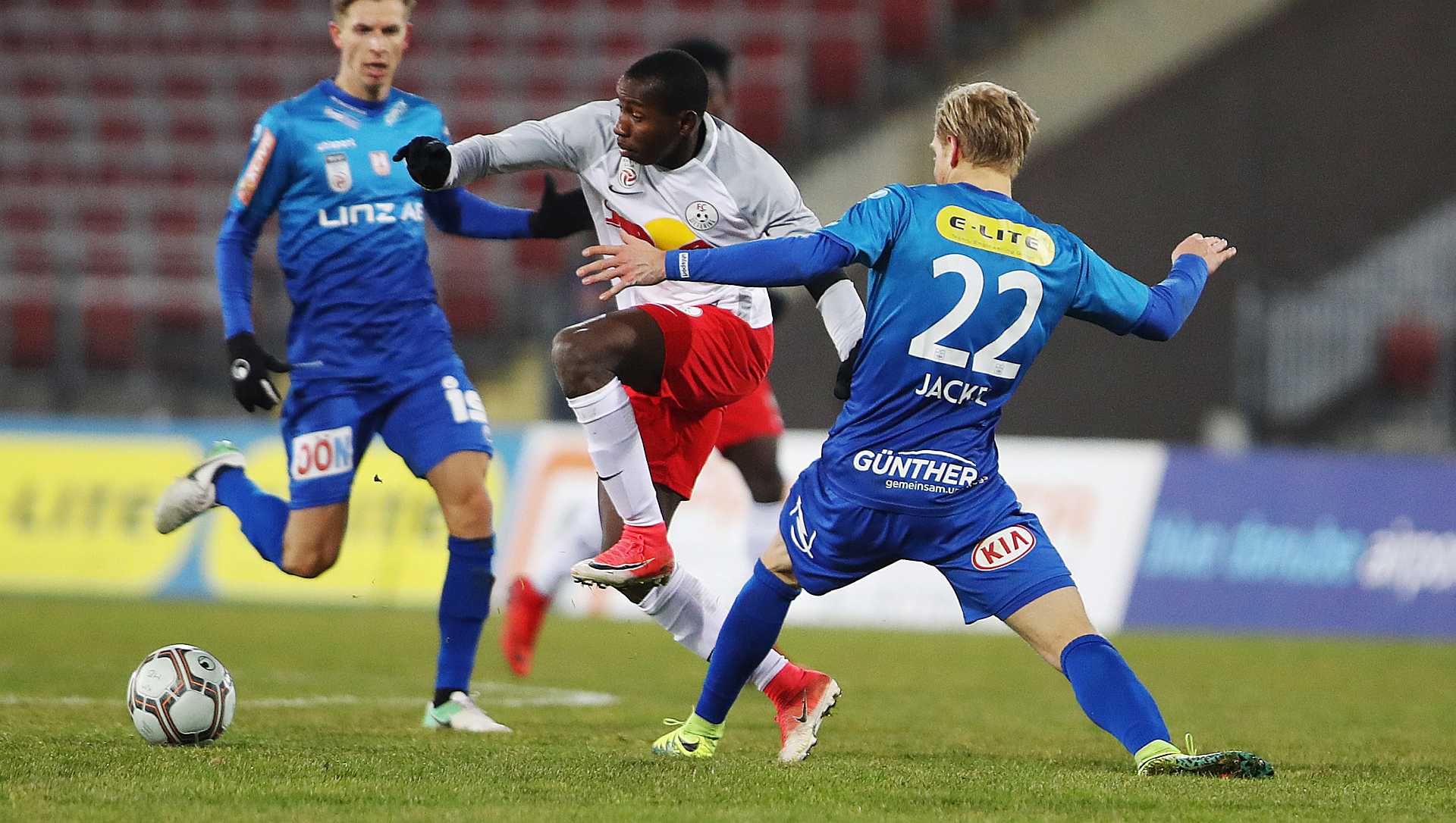 Nhận định b&oacute;ng đ&aacute; Liefering vs Blau Weiss Linz, 21h30 ng&agrave;y 26/3