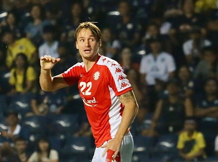 Cựu tiền đạo đội tuyển Thụy Điển bất ngờ chia tay CLB TP.HCM