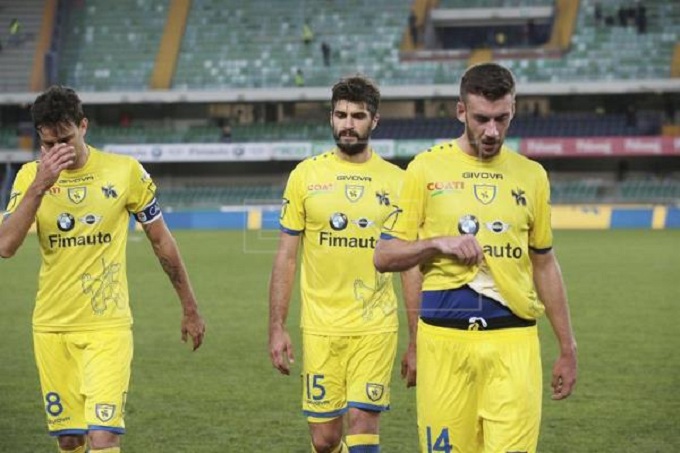 Danh s&aacute;ch c&aacute;c đội l&ecirc;n - xuống hạng Serie A 2018/19