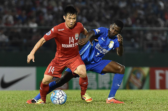 'Nhạc trưởng' B.B&igrave;nh Dương bị rạn xương, lỡ hẹn đấu Hải Ph&ograve;ng