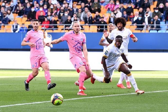 Nhận định, soi k&egrave;o Nice vs Troyes, 20h00 ng&agrave;y 24/4