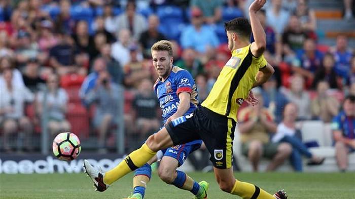 Soi k&egrave;o phạt g&oacute;c Newcastle Jets vs Central Coast Mariners, 16h45 ng&agrave;y 23/4