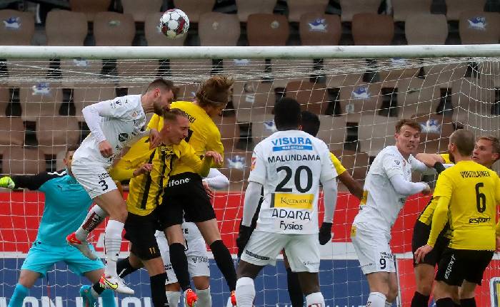 Soi k&egrave;o phạt g&oacute;c Haka vs Honka, 22h00 ng&agrave;y 24/4