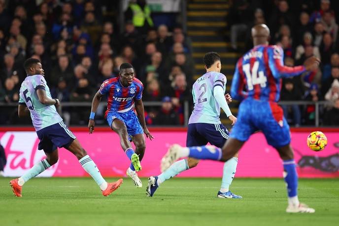 Soi k&egrave;o phạt g&oacute;c Arsenal vs Crystal Palace, 2h00 ng&agrave;y 24/4