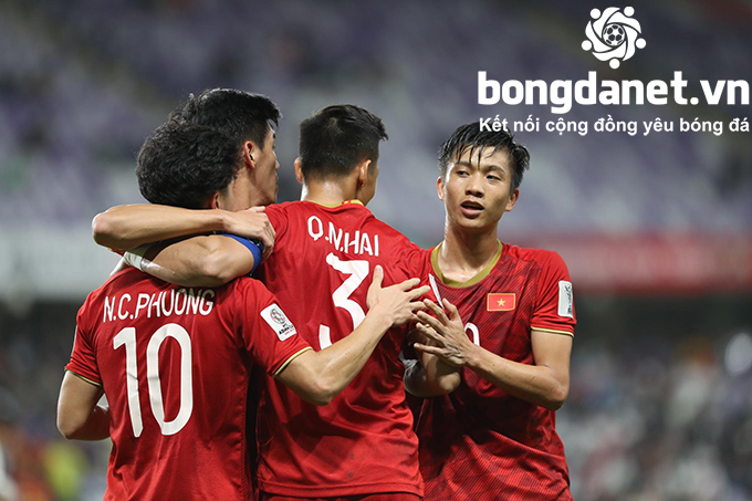 H&agrave;ng loạt tuyển thủ Việt Nam được CLB Th&aacute;i Lan mời ch&agrave;o