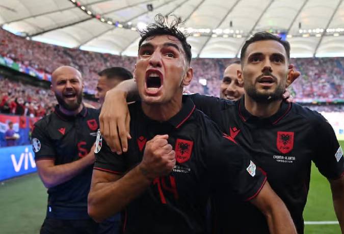 Dự đo&aacute;n, soi k&egrave;o thẻ v&agrave;ng Albania vs T&acirc;y Ban Nha, 2h00 ng&agrave;y 25/6