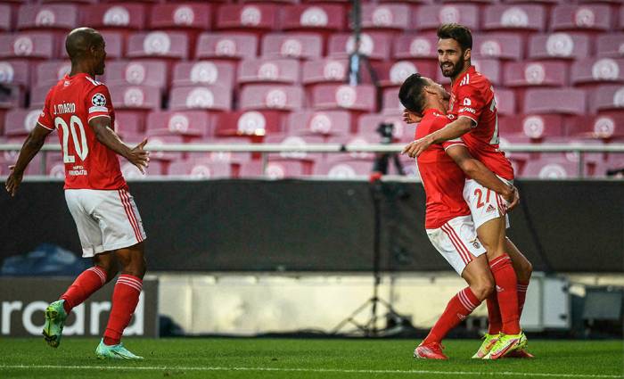 Matt Law dự đo&aacute;n PSV vs Benfica, 2h ng&agrave;y 25/8