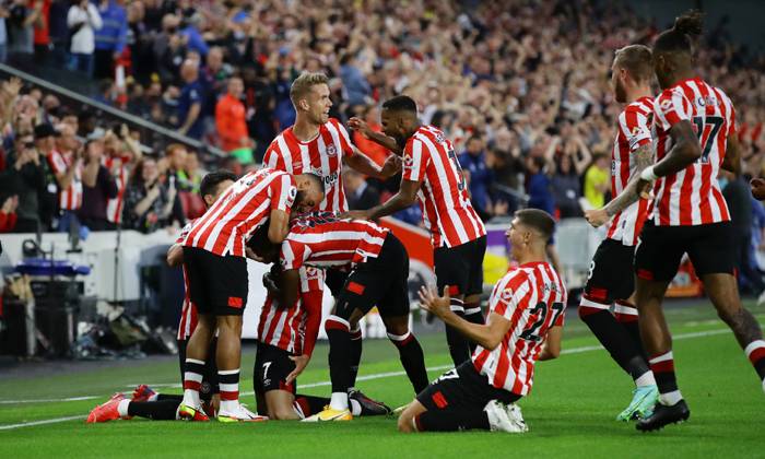 Soi k&egrave;o C&uacute;p Li&ecirc;n đo&agrave;n Anh đ&ecirc;m nay 24/8: Brentford vs Forest Green