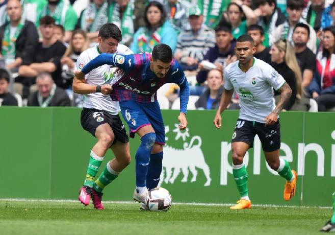 Nhận định, soi k&egrave;o Racing de Santander vs Eibar, 0h00 ng&agrave;y 24/8: Tiếp đ&agrave; hưng phấn