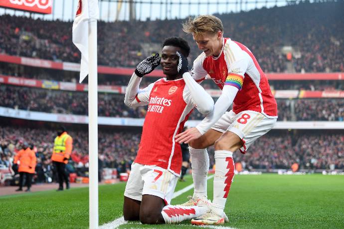 Si&ecirc;u m&aacute;y t&iacute;nh dự đo&aacute;n Arsenal vs Leeds United, 23h30 ng&agrave;y 23/8