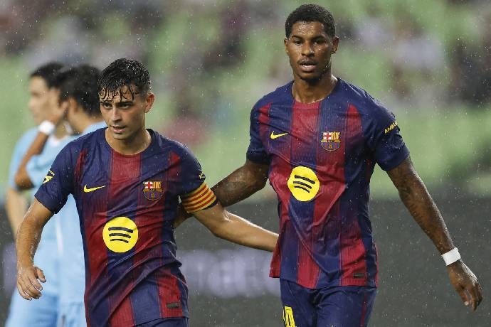 Soi k&egrave;o g&oacute;c Levante vs Barcelona, 02h30 ng&agrave;y 24/8