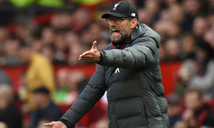 Juergen Klopp lo Liverpool bị loại từ v&ograve;ng bảng Champions League