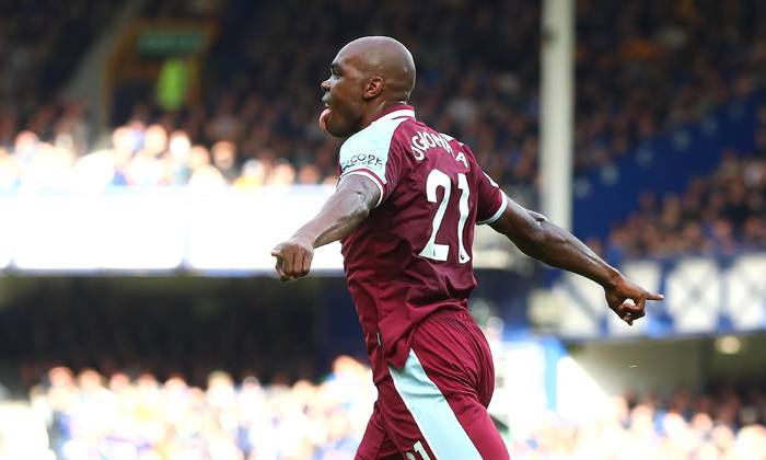 Soi k&egrave;o phạt g&oacute;c West Ham vs Tottenham, 20h ng&agrave;y 24/10